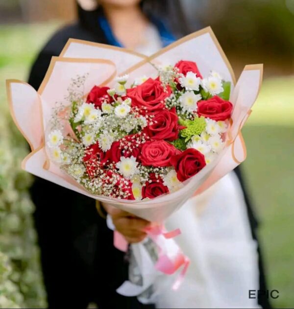 Rose Bliss Bouquet (Graduation)
