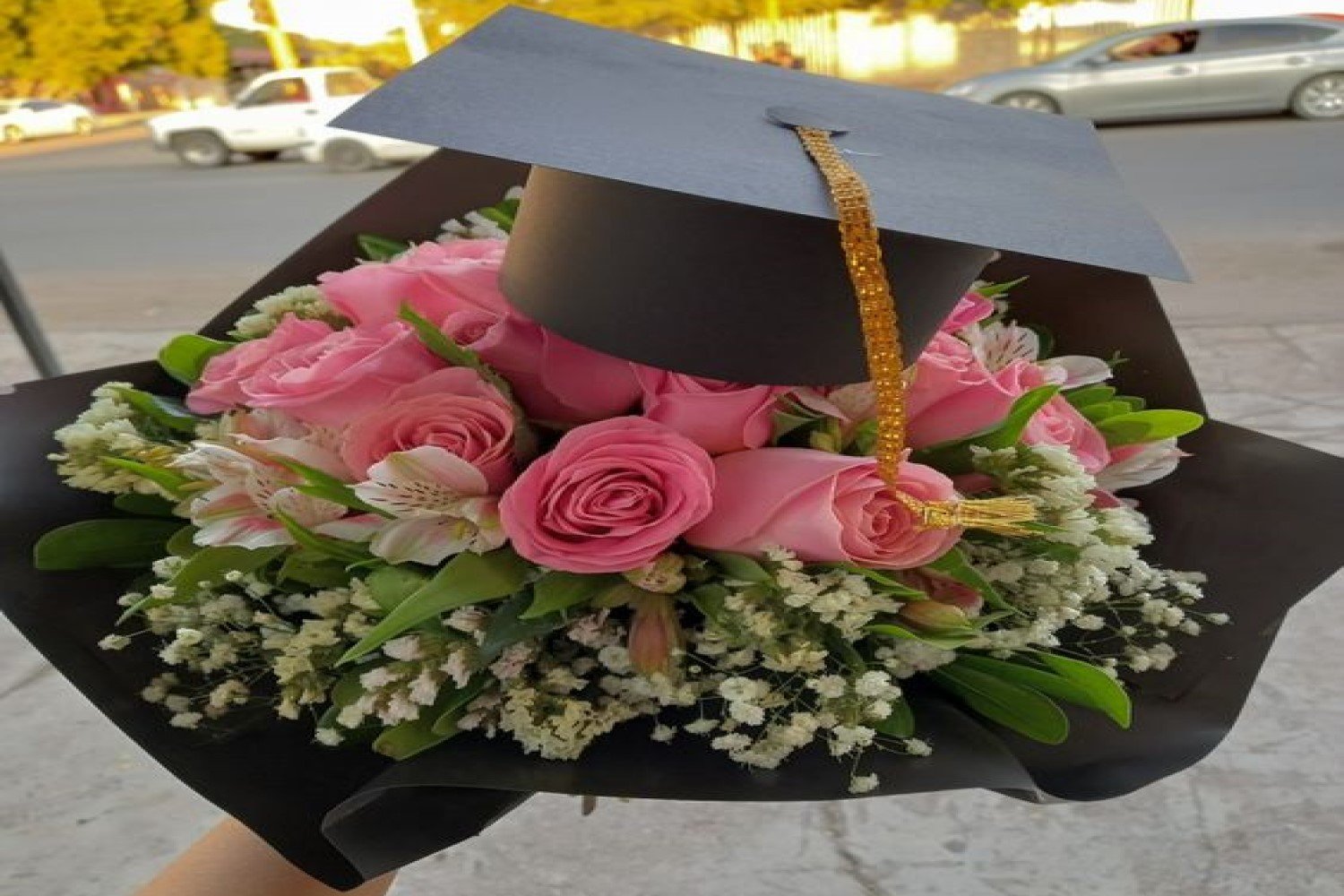 Sandal Tree - Flower shop: For Reliable & Stunning Designs