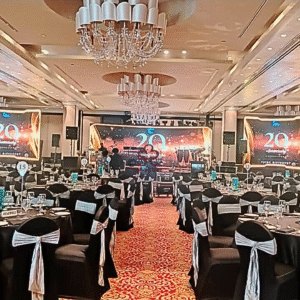 Elegant Bloom Table Décor – Eagle 20th Anniversary Edition