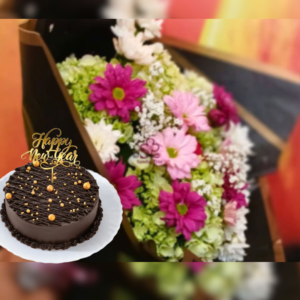 Midnight Gold Indulgence - (Only scheduled orders are accepted for the bouquet with the cake. Must contact us at 0760704183 2 days prior to ordering this product.)