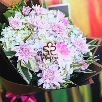 How to Care for Fresh Flowers and Make Them Last Longer