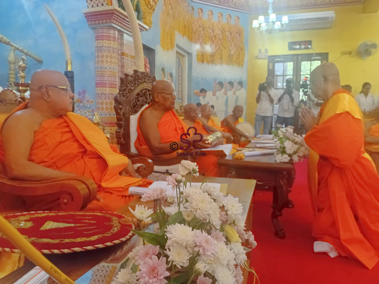Sacred Sannas Pathra Floral Arrangements at Kotte Rajamahaviharaya