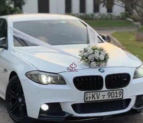 Timeless Journey Wedding Car Accent